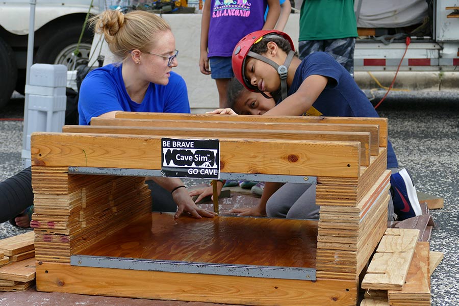 Austin, TX: Measuring the squeezebox before trying to slide through