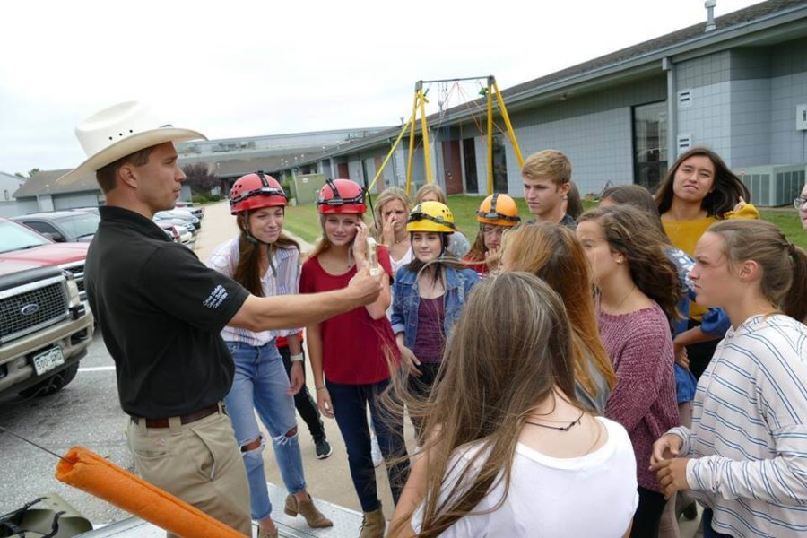 Grove, OK: Students check out a bat skeleton to learn about skeletal morphology