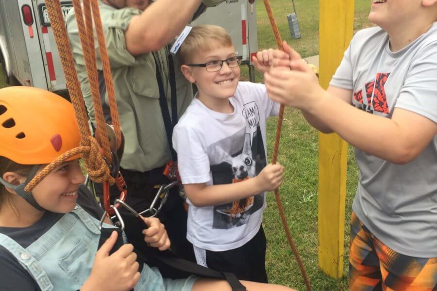 Edmond, OK: Hands-on physics lesson with pulleys